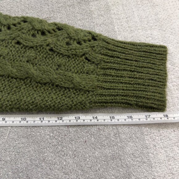 J Crew. Women Chunky Knit Green Sweater With Floral Detailing Size Large - Picture 12 of 14